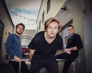 AA6ADB62-D8D5-4D99-BF4D-4A3E5BF5C356