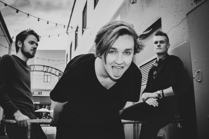 28C70B67-5196-4279-B822-DD9F67780EE2